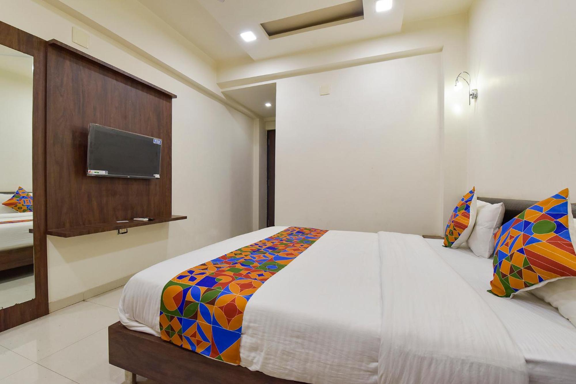אחמדאבאד Fabhotel A1 Plaza מראה חיצוני תמונה