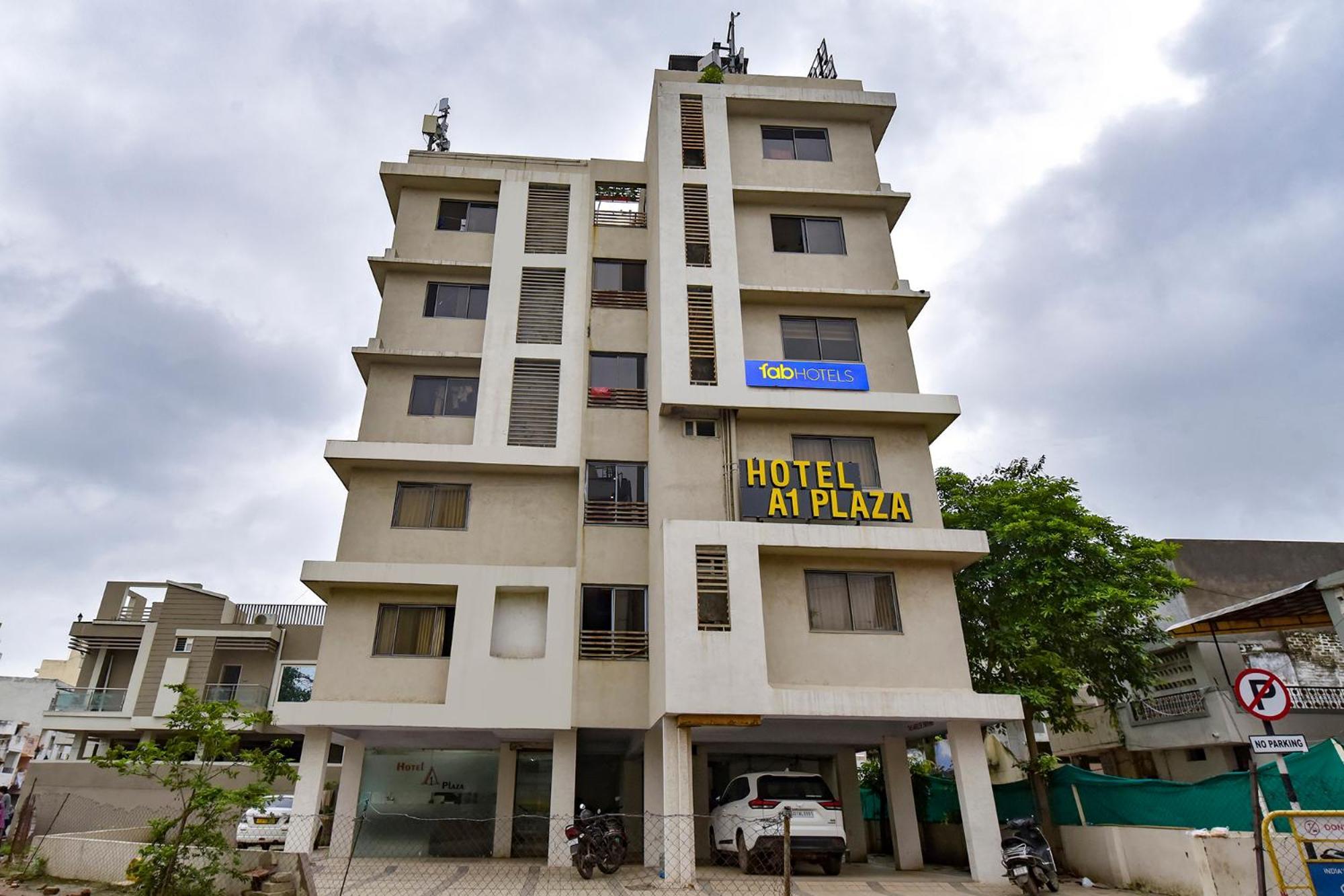 אחמדאבאד Fabhotel A1 Plaza מראה חיצוני תמונה